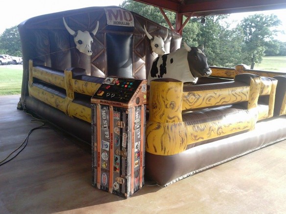 Mechanical Mo Bull rentals for churchs, schools, festival, rodeos, project graduations, birthday parties and fairs. Mechanical bull rentals are fun for all ages.